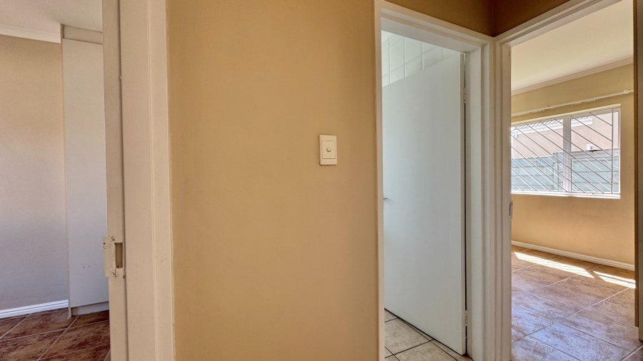 2 Bedroom Property for Sale in Somerset Ridge Western Cape